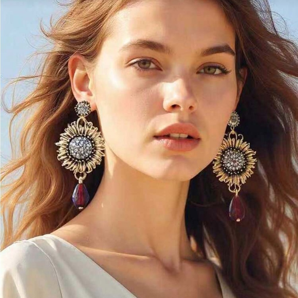 Verona Royale Garnet Drop Earrings